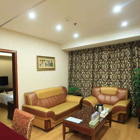 Vienna Hotel Shenzhen Pinghu Square Exterior foto