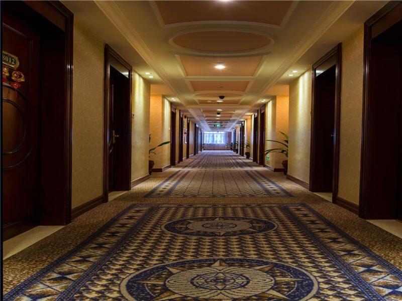 Vienna Hotel Shenzhen Pinghu Square Exterior foto